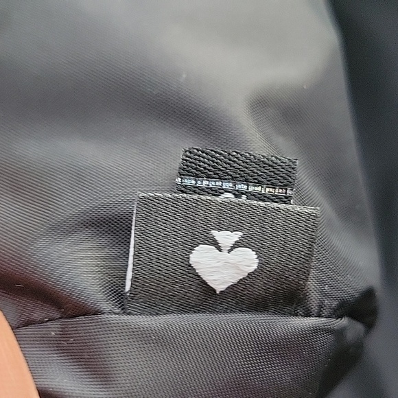 NWT Kate Spade Chelsea Rose Toss Printed Black cosmetic Bag - Picture 11 of 12